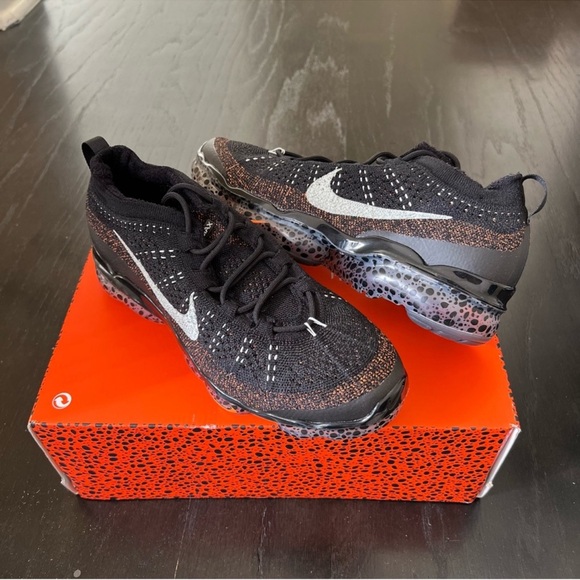 ✔️ New✔️ NIKE Air Vapormax 2023 Flyknit Electric Pack display picture 2